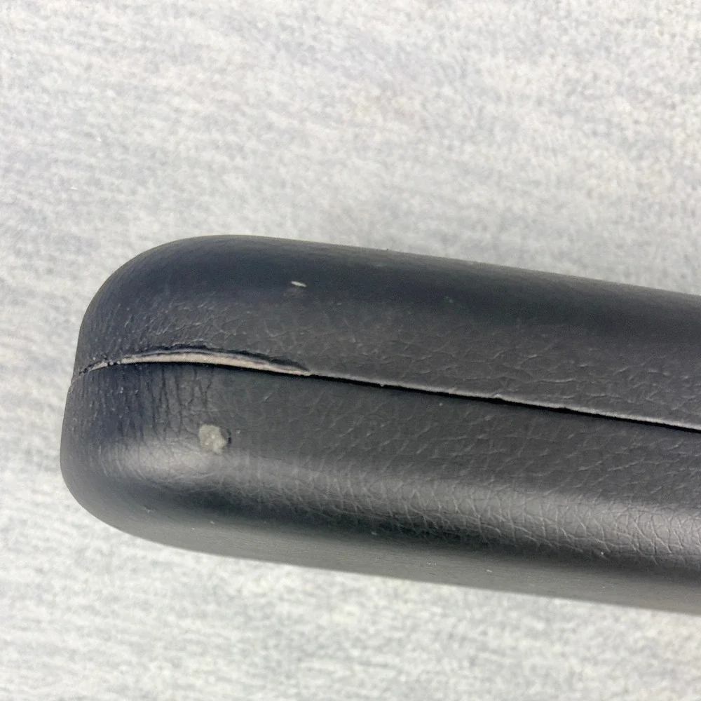 Oakley Black Hard Shell Eyeglasses Case Mens Black Microfiber Pouch Set